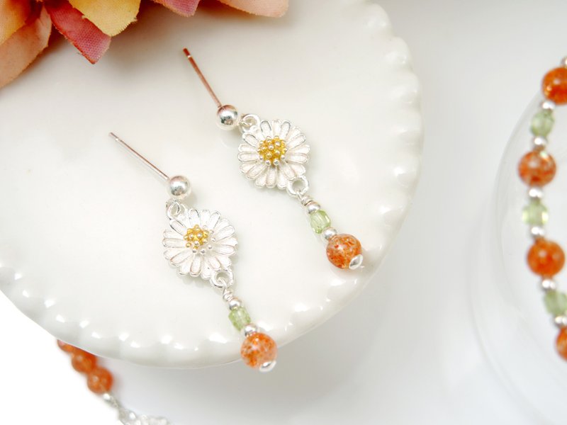 Sunshine Daisy-Top Golden Stone with Stone 925 Sterling Silver Earrings - ต่างหู - เครื่องเพชรพลอย หลากหลายสี