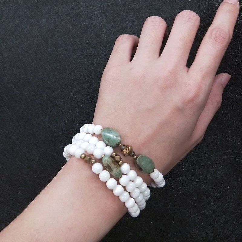 [108 rosary series. The only product] 6mm 砗磲 * turquoise rosary - Bracelets - Shell White