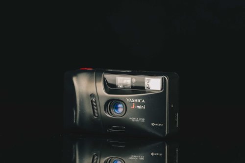 YASHICA フィルムカメラ 500x0.jpg