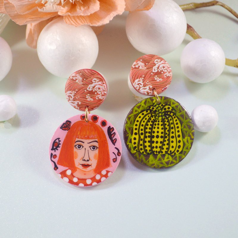 Artist Series Yayoi Kusama Dot Pumpkin Hand-painted Wooden Asymmetrical Design Round Art Earrings - ต่างหู - ไม้ หลากหลายสี