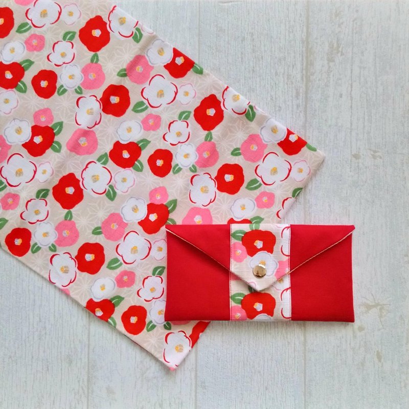 [ENT/Universal Red Packet Bag] Yarn Camellia Stake Flower and Wind Flower Belt with French Glitter Cloth Lining - Chinese New Year - Cotton & Hemp Red