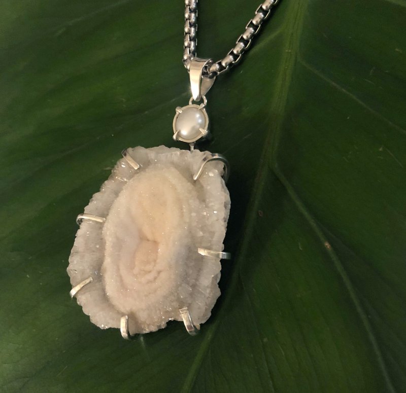 ペンダントヘッド 　乳飲み子の揺りかご　Baby's cradle　ネイチャーシリーズ - 項鍊 - 其他金屬 白色