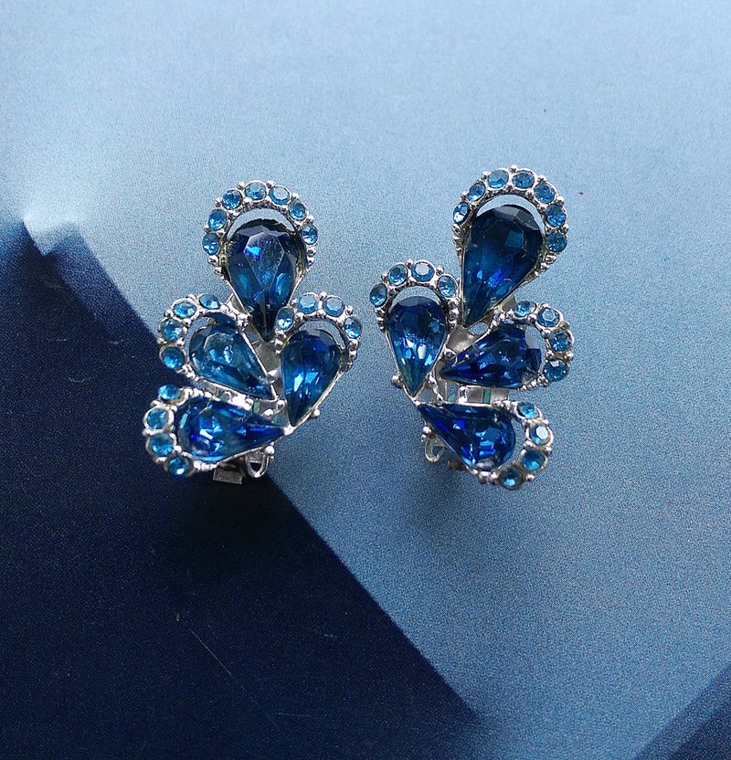 Vintage Jewelry 西洋古董飾品 立體 水滴 雙色鑽 對稱 夾式耳環 - 耳環/耳夾/耳骨夾 - 其他金屬 金色
