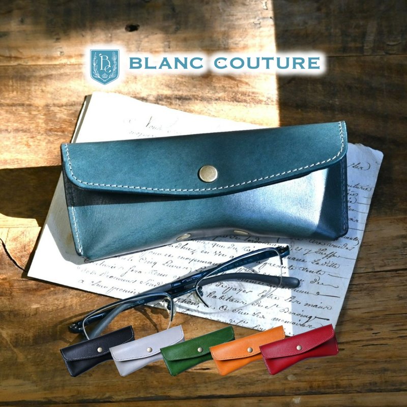 メガネケース 革 ボタン フラップ - その他 - 革 ブラック