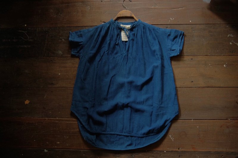 Re*Digo Project | re-dye used cloth with natural indigo - 女上衣/長袖上衣 - 棉．麻 藍色