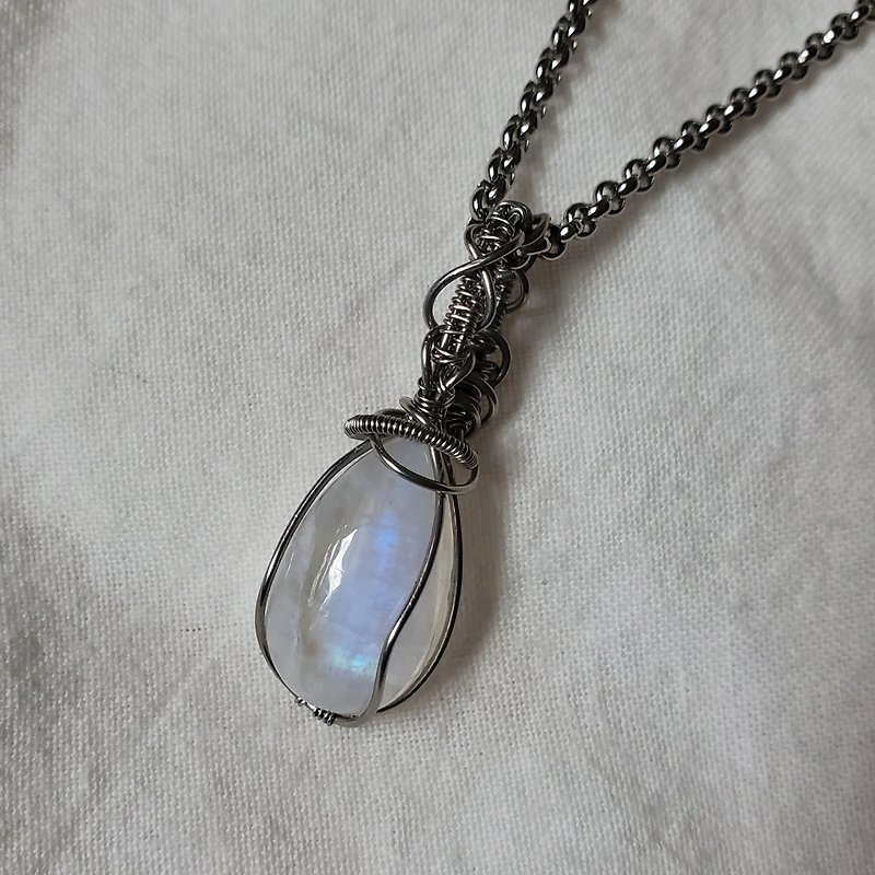 Blue Moonstone Necklace Metal Woven Ore Necklace Stainless Steel Necklace