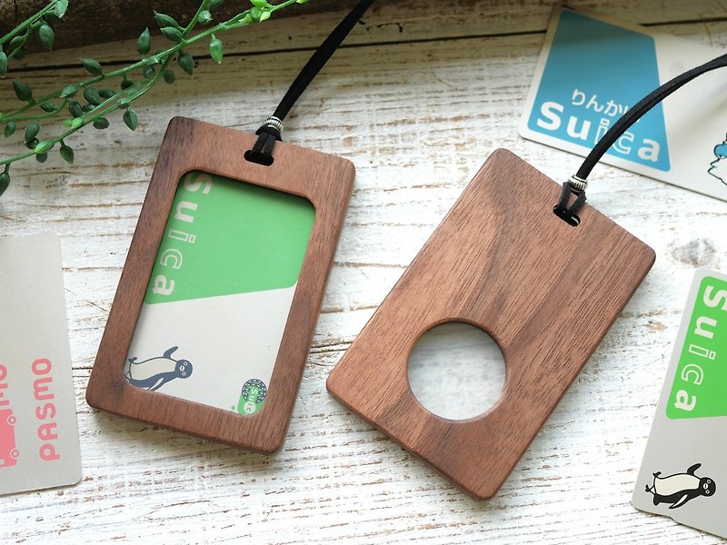 Wooden pass case round [with Acrylic window] walnut - ที่ใส่บัตรคล้องคอ - ไม้ สีนำ้ตาล