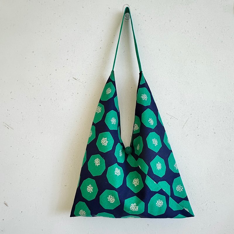 2024 new in stock/Japanese rice dumpling-shaped side backpack/large size/green geometric camellia - Messenger Bags & Sling Bags - Cotton & Hemp Green