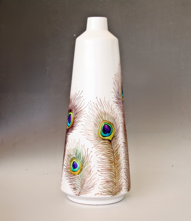 Ceramic Vase Peacock Feathers Hand Painted - 花瓶/花器 - 陶 多色