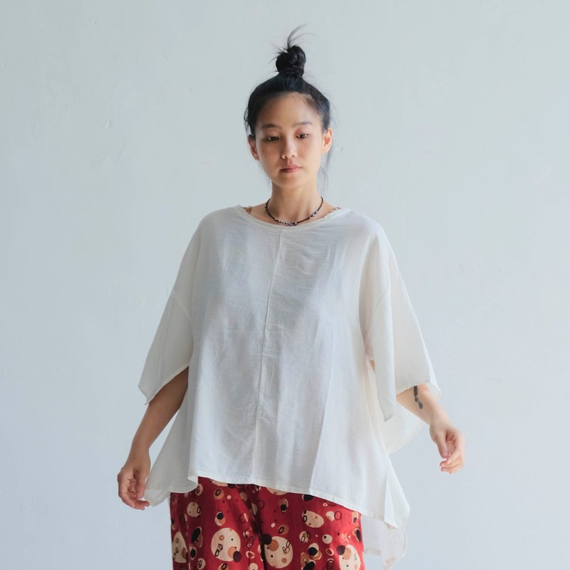 OMAKE 小翅膀五分袖上衣 / 嫘縈 米白 - 女上衣/長袖上衣 - 棉．麻 白色