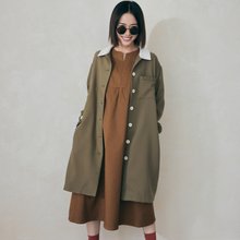 閱讀的語言開襟大衣-樹林