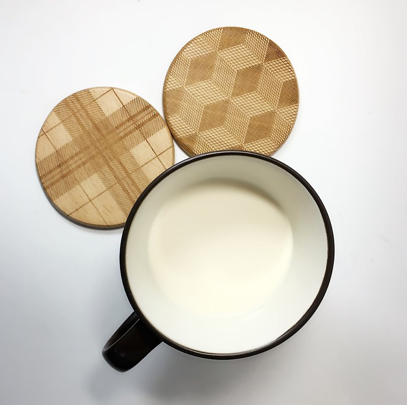 【TAB】 top beech coaster / coffee cup / mug / cup / text / wood / wood / hand / laser engraving / wedding small objects - ที่รองแก้ว - ไม้ สีนำ้ตาล