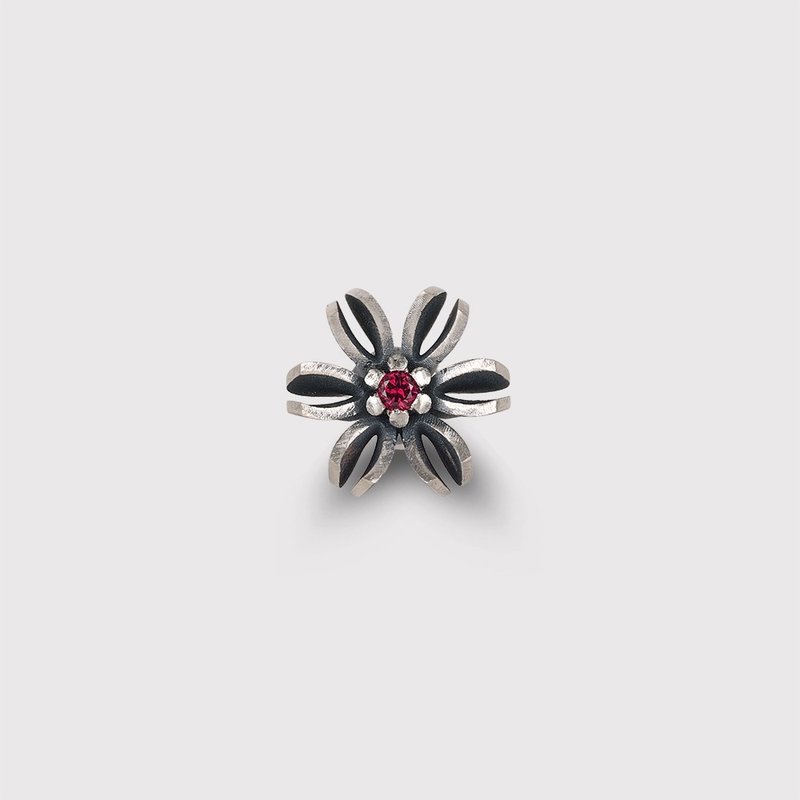 Handmade Oxidized 925k Sterling Silver Stud Earring: Red Rock Crystal Stone - 耳環/耳夾/耳骨夾 - 純銀 紅色