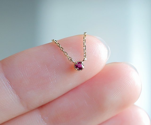 1月誕生石 K10 ロードライトガーネットの一粒ネックレス ~Petela~ (K18 変更可能) - ショップ RASPIA Jewelry  ネックレス - Pinkoi
