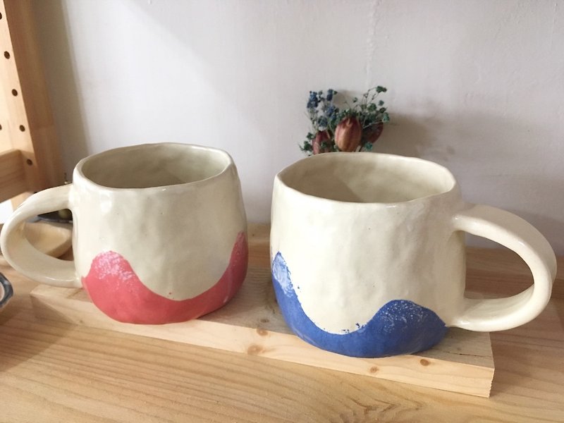 Hand Nietao - Hill cup red / blue - Mugs - Pottery Red