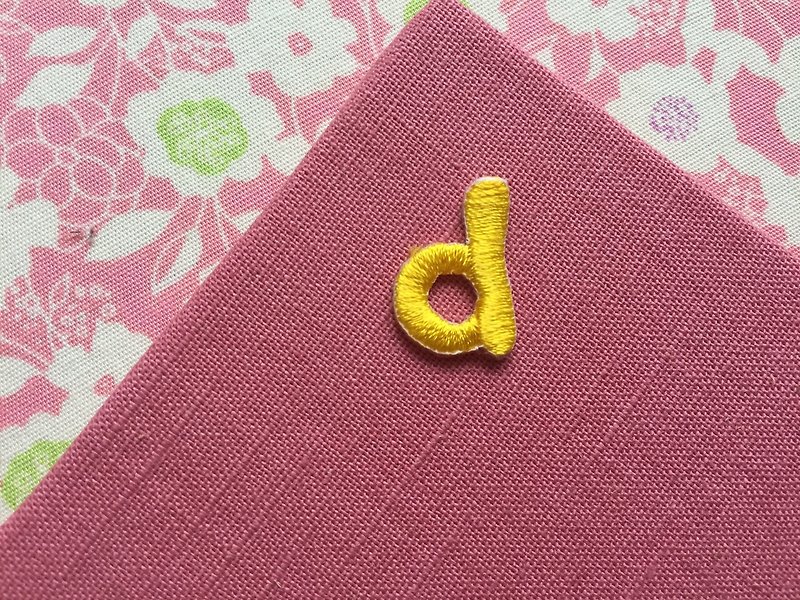 Embroidered cloth stickers-English alphabet series-lowercase d - Other - Thread 