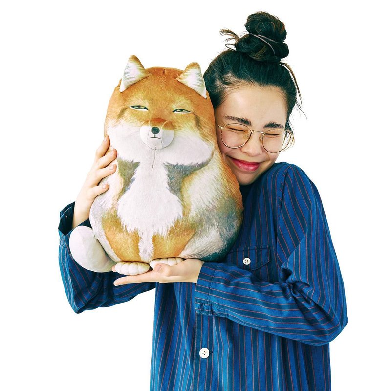 【YOU+MORE!】Fox-shaped pillow with ethereal eyes - หมอน - เส้นใยสังเคราะห์ 