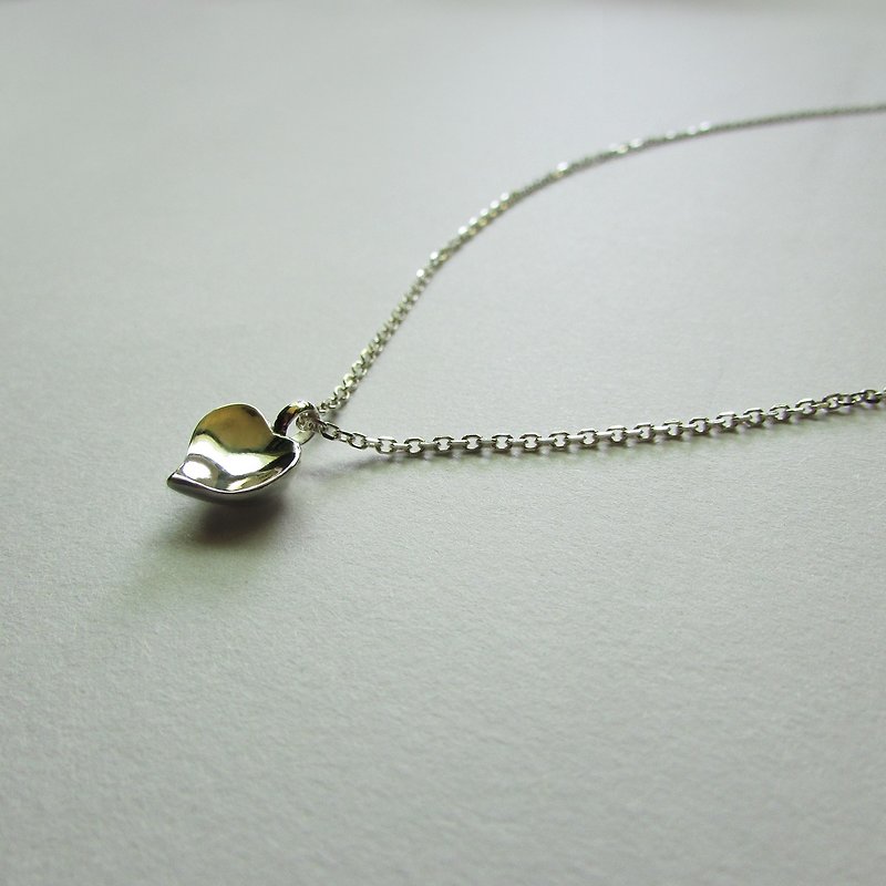 succulent heart necklace | mittag jewelry | handmade and made in Taiwan - สร้อยคอ - เงิน สีเงิน