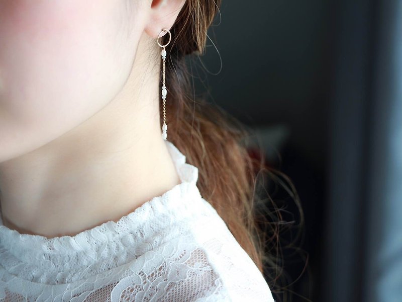 14kgf-mystic topaz & pearl pierced earrings(can change to clip-on) - Earrings & Clip-ons - Gemstone White