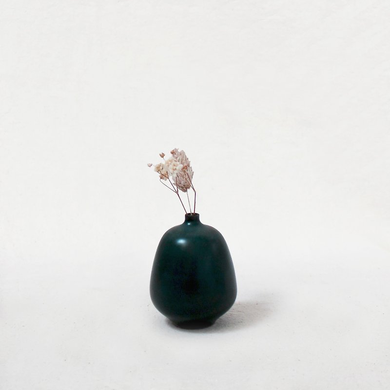 Handmade ceramic mini flower - Ellipse (dark green) - Pottery & Ceramics - Pottery Green