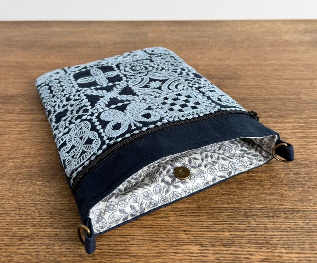 完成品✨スマホポシェット forest tile spica ミナペルホネン 完成品✨スマホポシェット forest tile spica ミナペルホネン