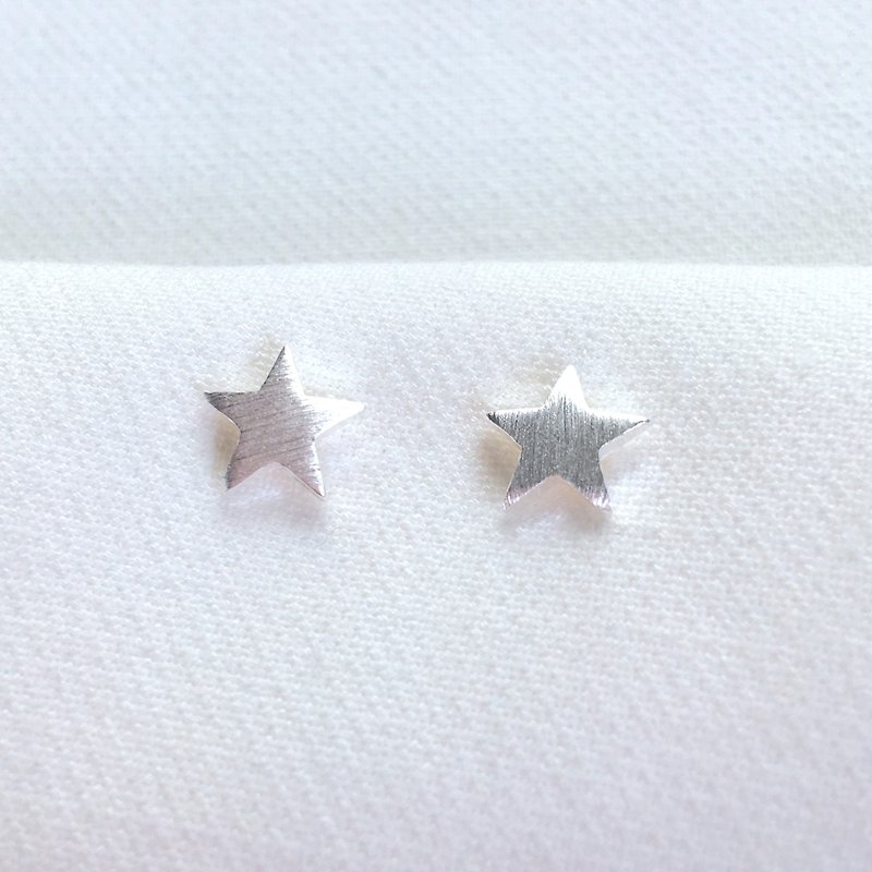 Starlight / Moonlight Stud Earrings S925 Sterling Silver Earrings Anti-allergy - ต่างหู - เงินแท้ สีเงิน
