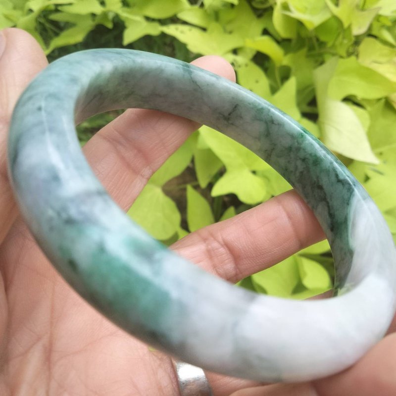 Burmese Jade Bangle White Apple Green Jadeite Type A Bracelet Inner 62.4 mm - 手鍊/手環 - 玉石 綠色