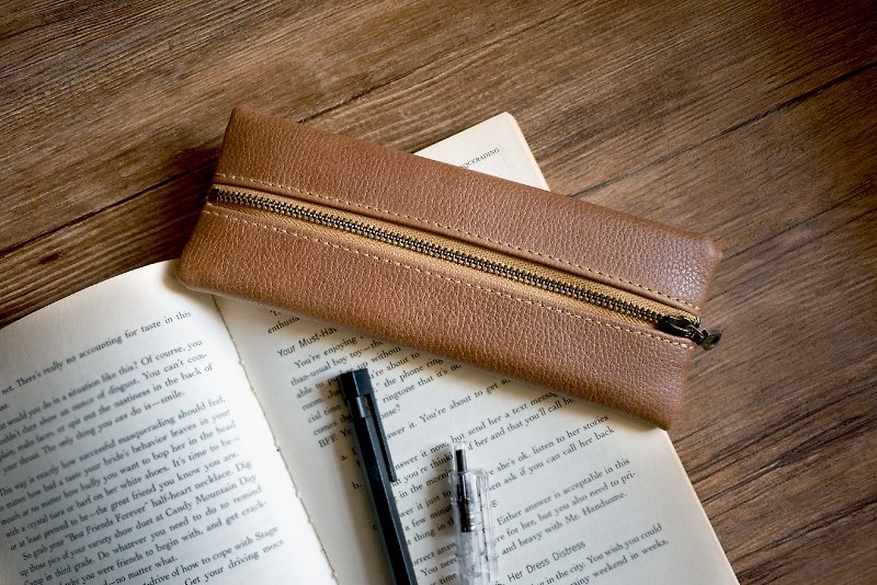 Fast Shipping丨Yellow-brown Lightweight Flat Litchi Grain Leather Pencil Case丨Entry and School Gift