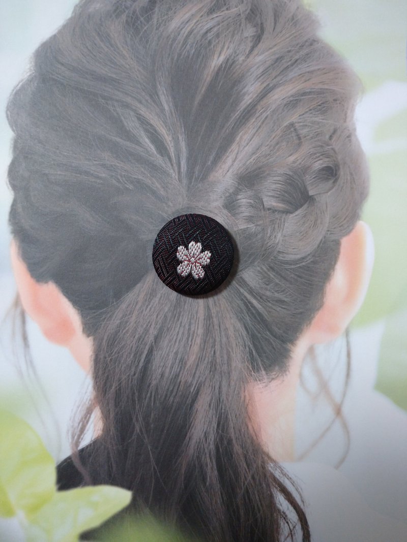 【桜】こげ茶色　ヘアゴム　髪飾り　日本製　ハンドメイド - 髮夾/髮圈 - 其他材質 咖啡色