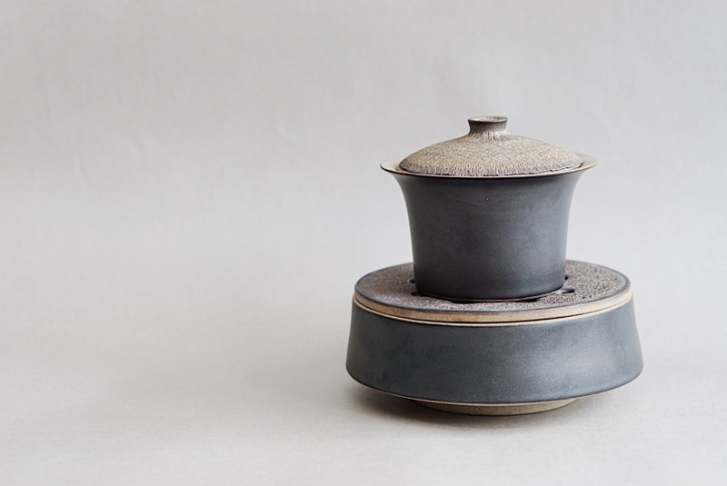 磨砂黑金色蓋碗搭配壺承茶具套裝 - 茶壺/茶杯/茶具 - 瓷 黑色