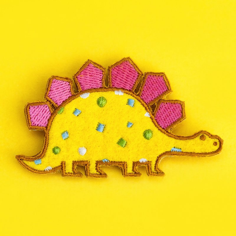 Embroidered Brooch / Stegosaurus - เข็มกลัด - งานปัก สีเหลือง