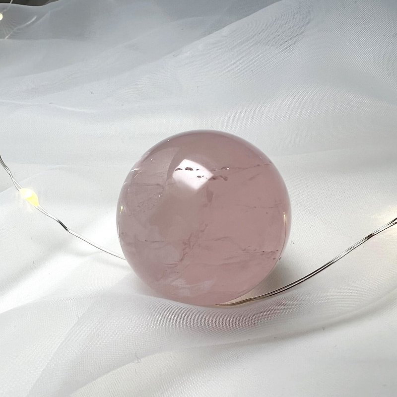 Transparent powder. Crystal Ball Hexagram Ornament One Picture One Object Popularity l Pink Crystal Ball Refurbished l - Items for Display - Crystal Pink