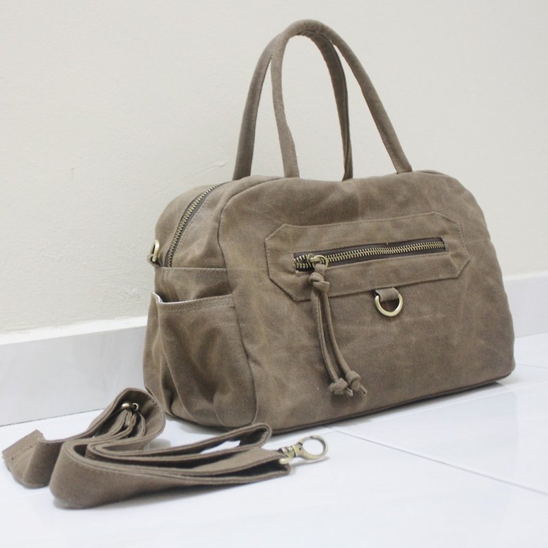 Handheld Satchel Bag / Crossbody Bag / Travel bag / Zipper Canvas Bag - HERMATE - กระเป๋าแมสเซนเจอร์ - วัสดุอื่นๆ สีนำ้ตาล