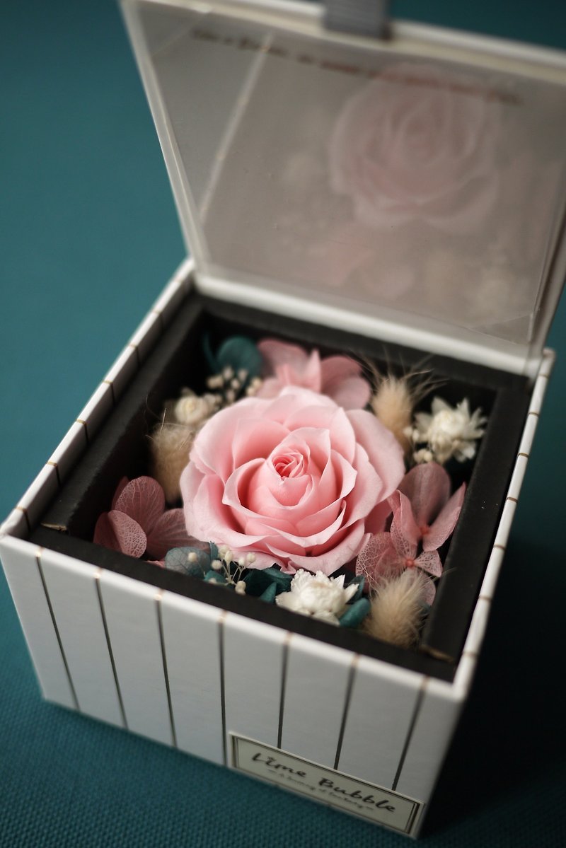 璀璨花礼盒-S (marriage lover birthday wedding gift) can write text above - ช่อดอกไม้แห้ง - พืช/ดอกไม้ สึชมพู