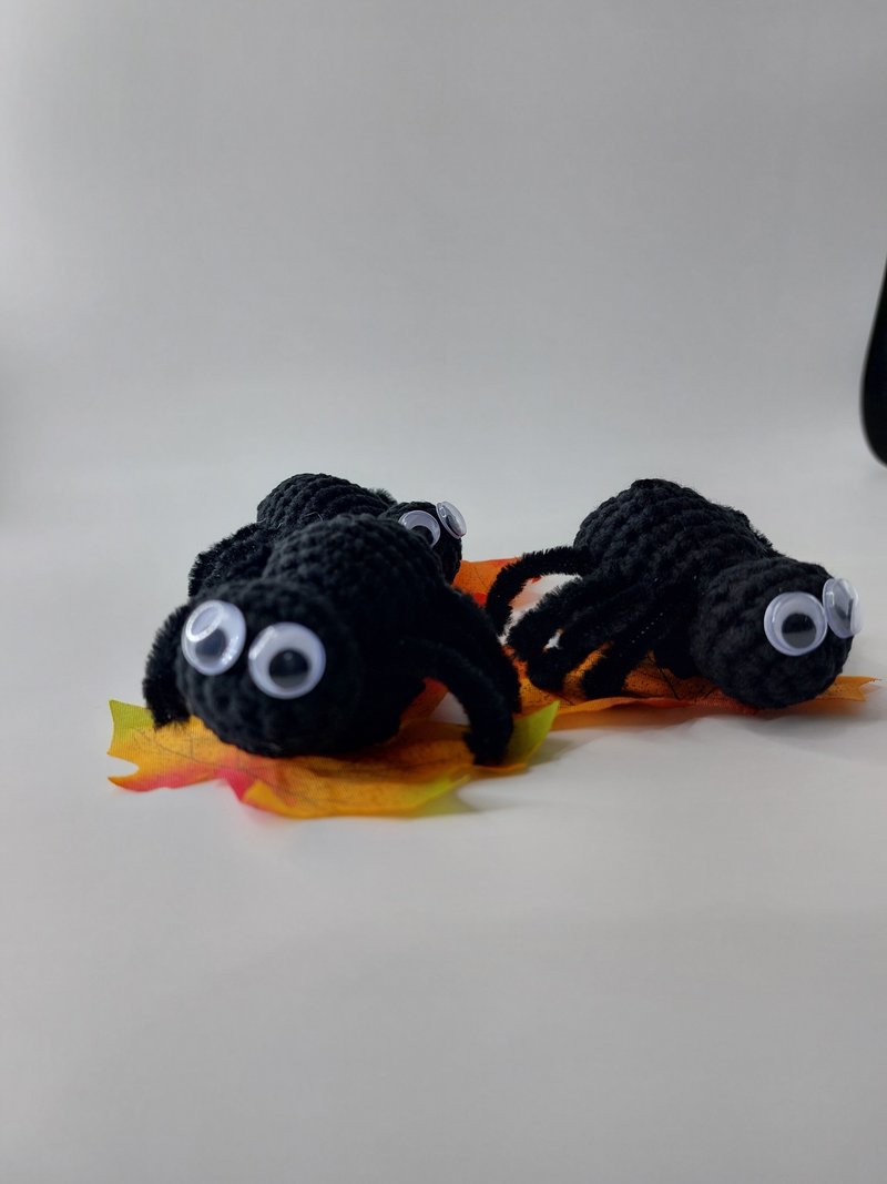 Pre-Order-Halloween Spider Hair Clip - เครื่องประดับผม - วัสดุอื่นๆ สีดำ