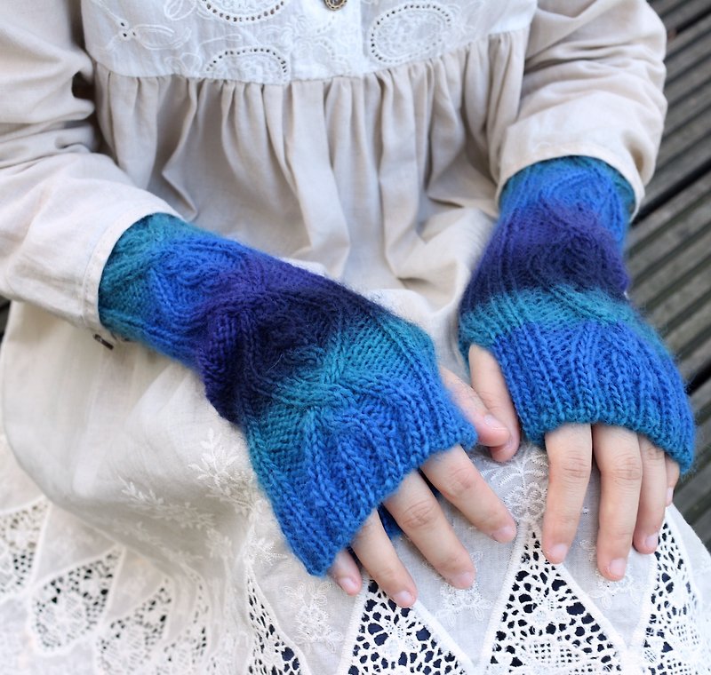 ChiChi Handmade-Ocean-Wool Hand Knitted Gloves - Gloves & Mittens - Wool Multicolor