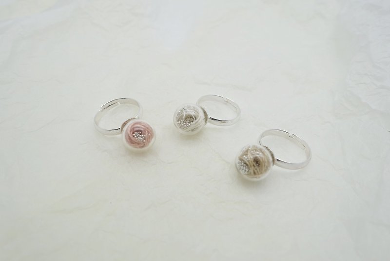 春季簡約粉色系玻璃珠戒指 - 戒指 - 玻璃 金色