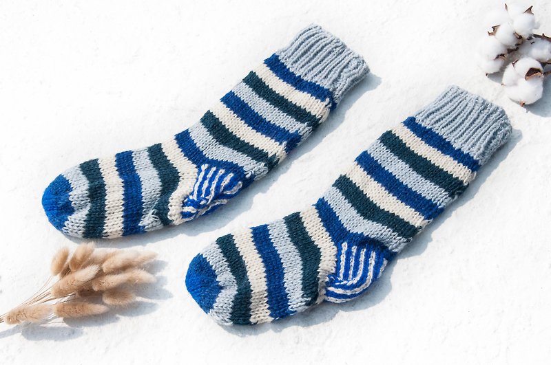 手織羊毛針織襪/條紋襪/羊毛鉤織長襪/保暖毛襪-北歐藍色天空條紋 - 襪子 - 羊毛 藍色