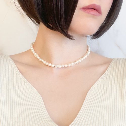 25C【上品なパールの華やかさ】チョーカー ネックレス niana ネックレス パールワイヤーチョーカー ショート 結婚式