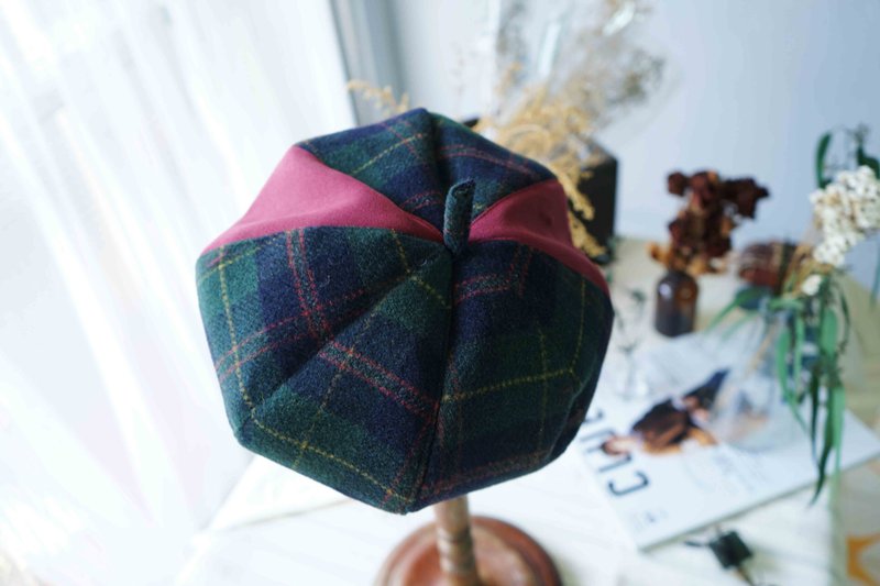 Handmade design-British green plaid wine red splicing wool pumpkin beret - หมวก - ขนแกะ สีเขียว