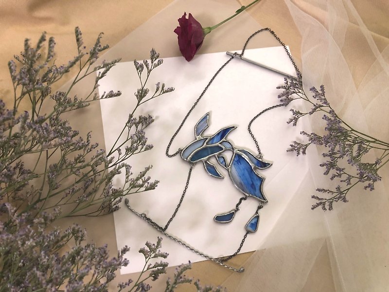 Blue goldfish l inlaid glass pendant as a gift to the ocean - Items for Display - Glass Blue