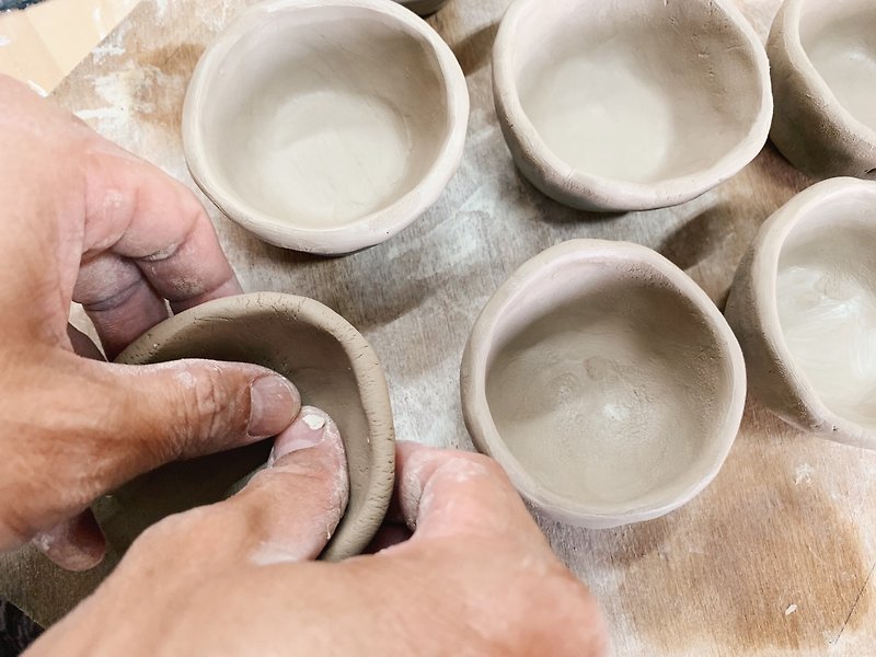ATW hand-pinch pottery experience [2 people form a group] - งานเซรามิก/แก้ว - เครื่องลายคราม 