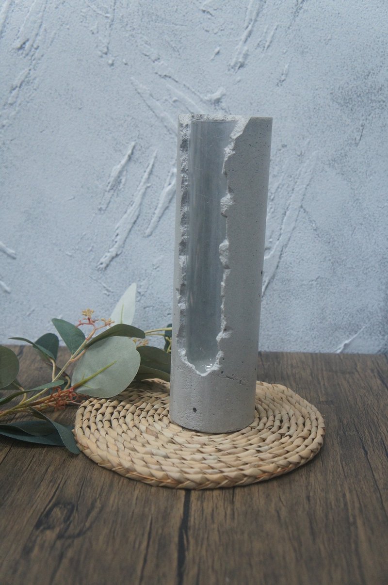 破損風格水泥製造型花器 - 花瓶/花器 - 水泥 灰色