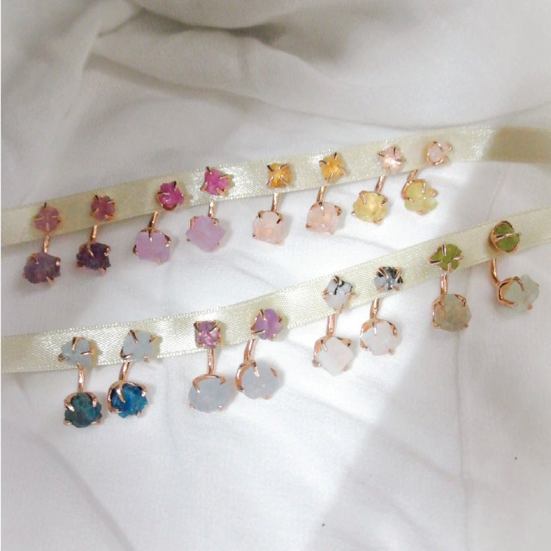 Tiny stone earrings - 耳環/耳夾/耳骨夾 - 半寶石 銀色
