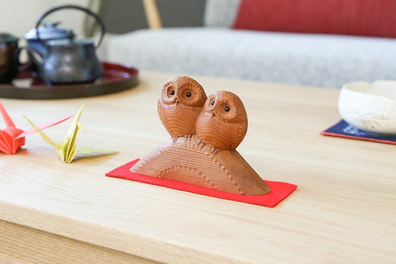 Ichii Itto carving Suzuki carving Two owls - ของวางตกแต่ง - ไม้ 