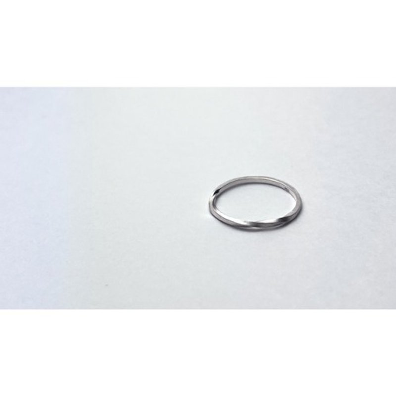 Silver twist ring - 戒指 - 其他金屬 