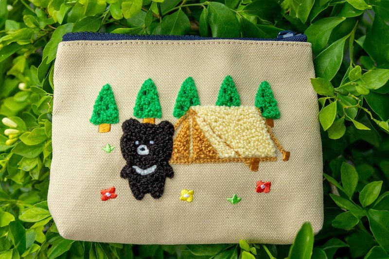 零錢包【露營黑熊】 DND 立體刺繡 /萬用包 - 零錢包/小錢包 - 其他材質 