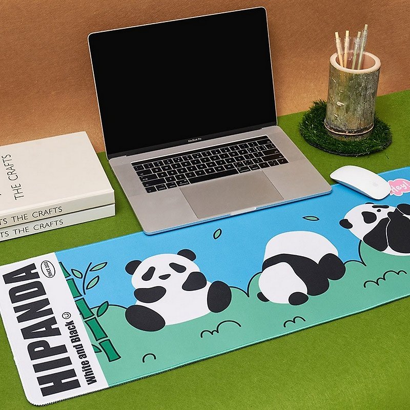 Panda Bamboo Illustration Gaming Game Office Oversized Thickened Desk Pad - แผ่นรองเมาส์ - ยาง 