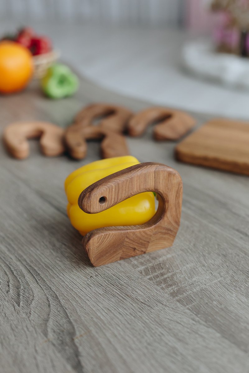 Safe Wooden Knife for Kids, Children's Utensil Montessori Knife, Ash Wood - ของเล่นเด็ก - ไม้ สีนำ้ตาล