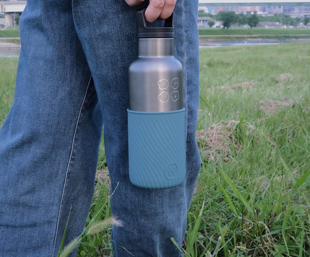 32 Oz. Navy Blue Ripple Bottle